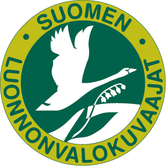 Suomen luonnonvalokuvaajat-logo.